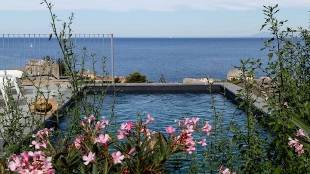 Erbalunga Villa | Villa HUGO, New, 8 pers, heated pool,