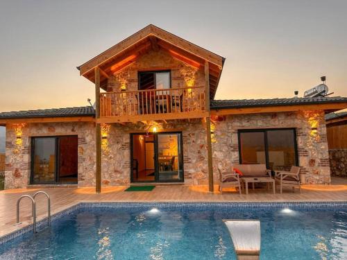 Seydikemer Villa | Villa İkizler 2 / Seydikemer