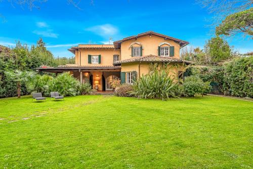 Forte dei Marmi Villa | Villa il Tiglio - Forte dei Marmi