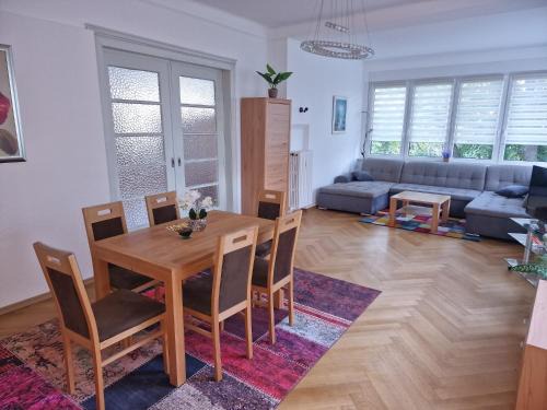 Weissenfels Apartment | Villa im Grünen