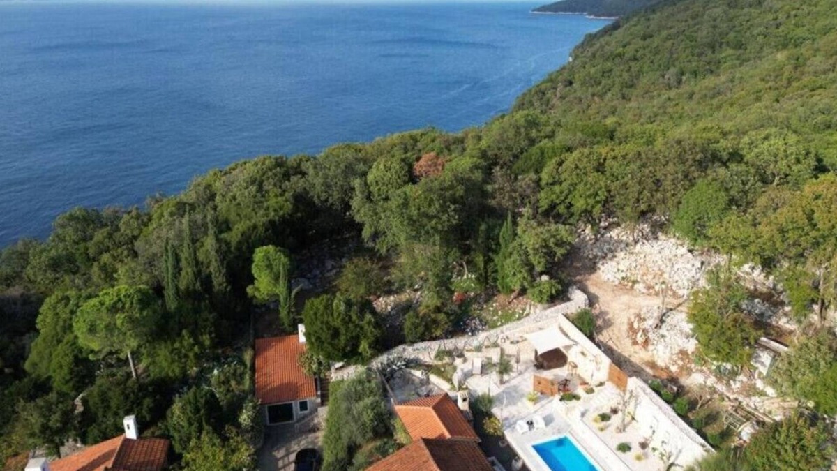 Porozina Villa | Villa Imortele aria with pool by Villas Guide