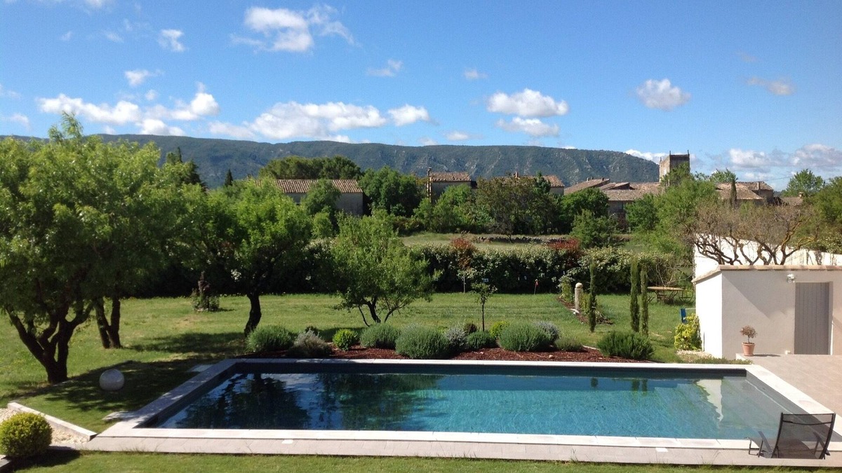 Cabrieres-d'Avignon House | Villa in a privileged setting with every comfort