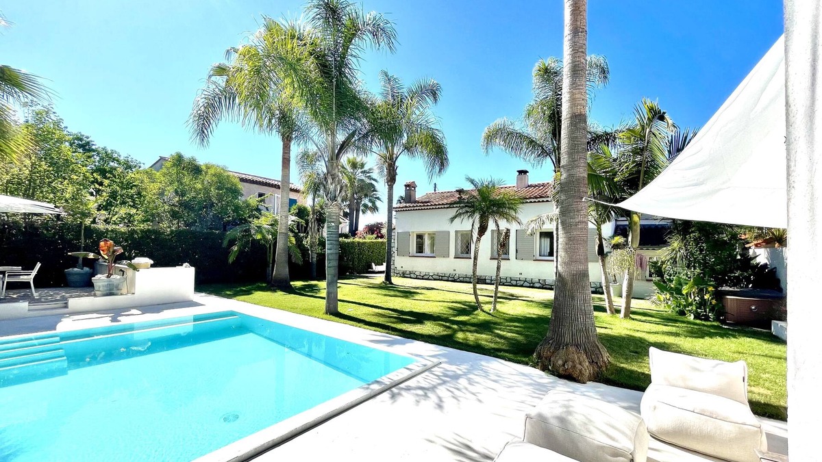 Plaine de la Brague Villa | Villa in a quiet area near the city center at 50 m from the sea and beaches