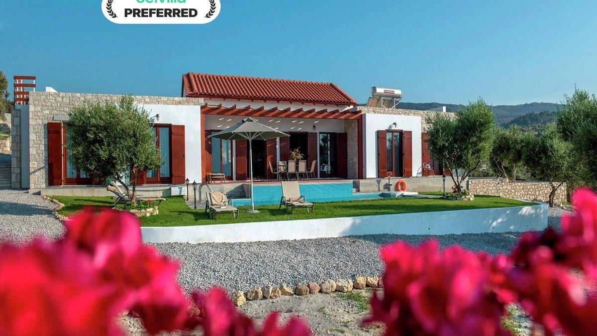 Kirianna Villa | Villa in Arkadi with Pool near the Sea