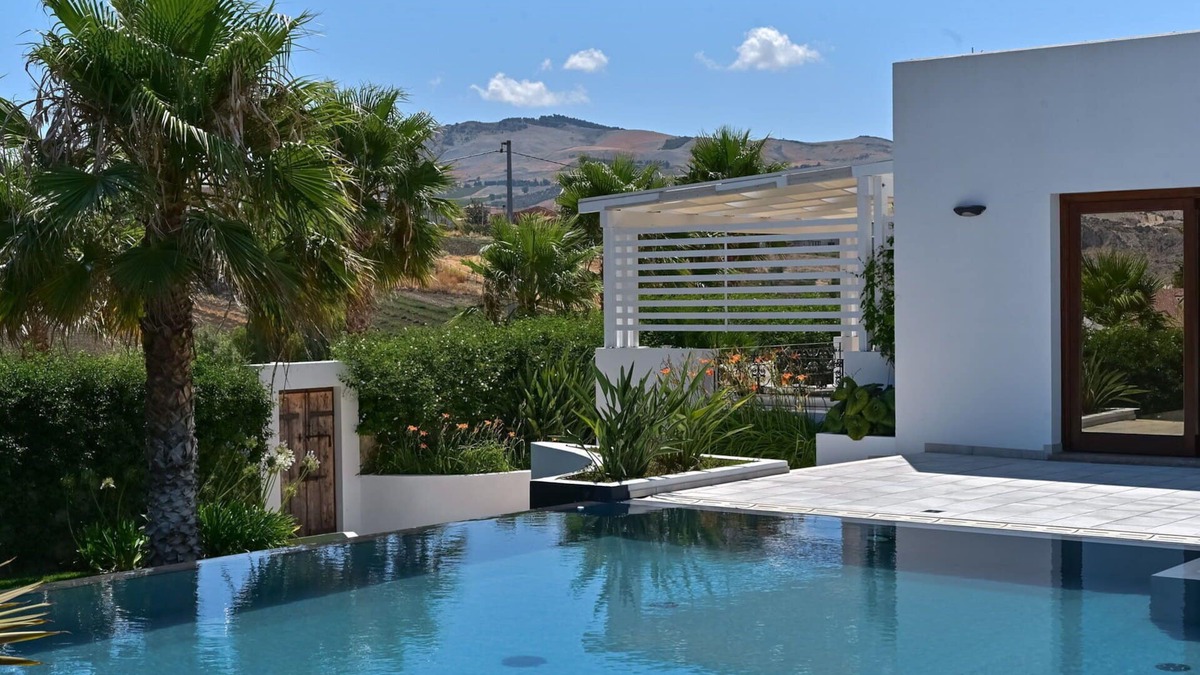Buseto Palizzolo Villa | Villa in Buseto Palizzolo with 3 bedrooms sleeps 8