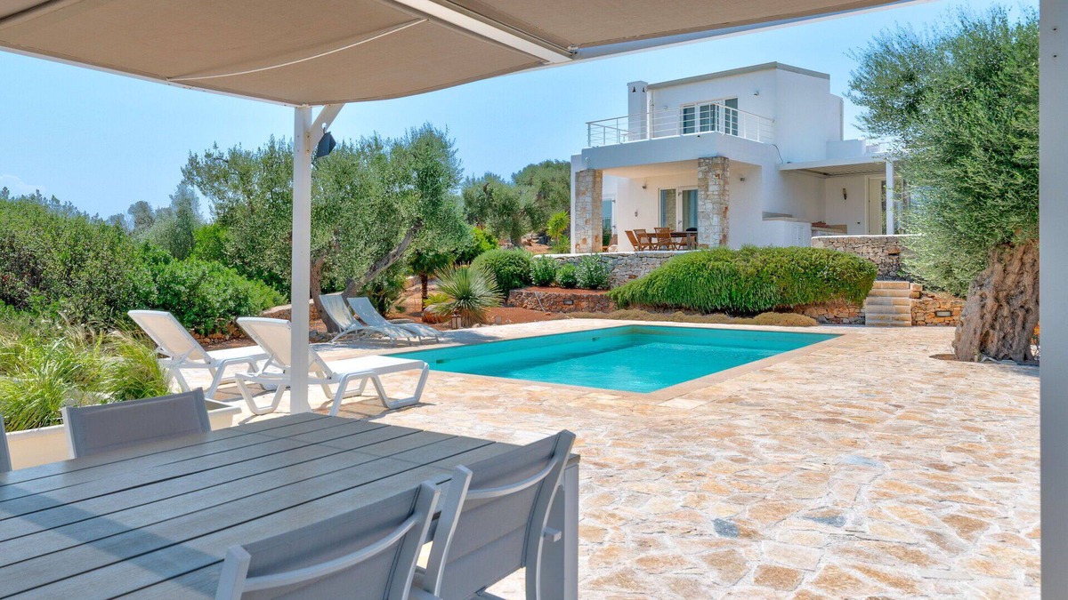 Carovigno Villa | Villa in Carovigno with 3 bedrooms sleeps 6