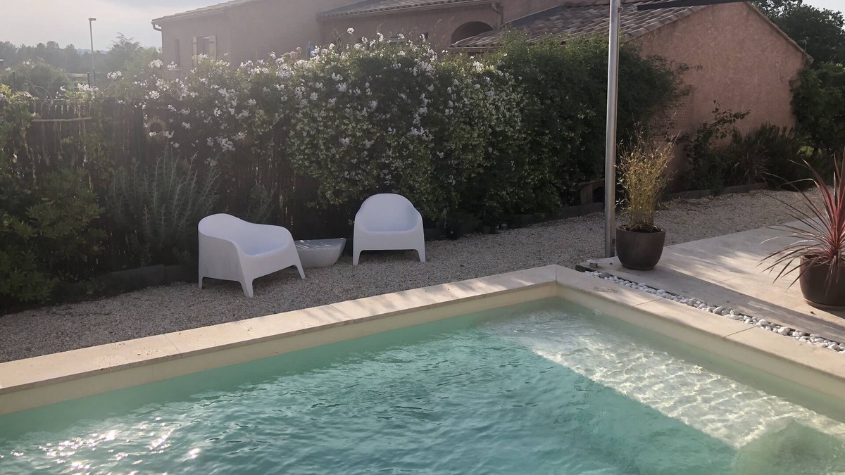 Cabrieres Villa | Villa in charming little village near Nîmes