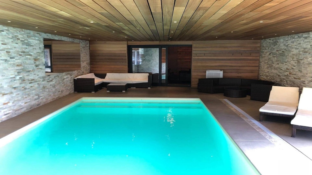 Coo House | Villa in Coo with Indoor Pool & Near Waterfalls