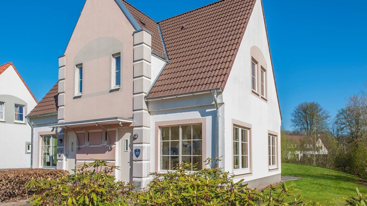 Ferienpark Gut Langen Villa | Villa in Germany with Sauna & Bubble Bath