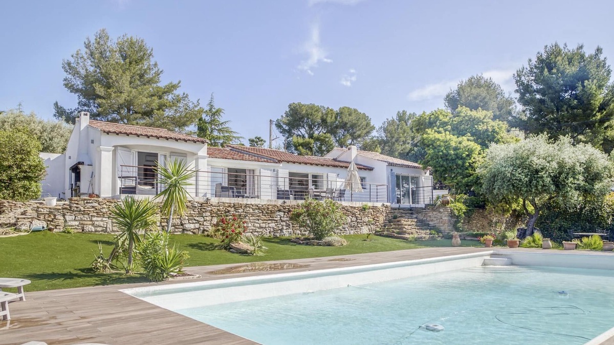 La Cadiere-d'Azur Villa | Villa in La Cadière-d'Azur with Private Pool