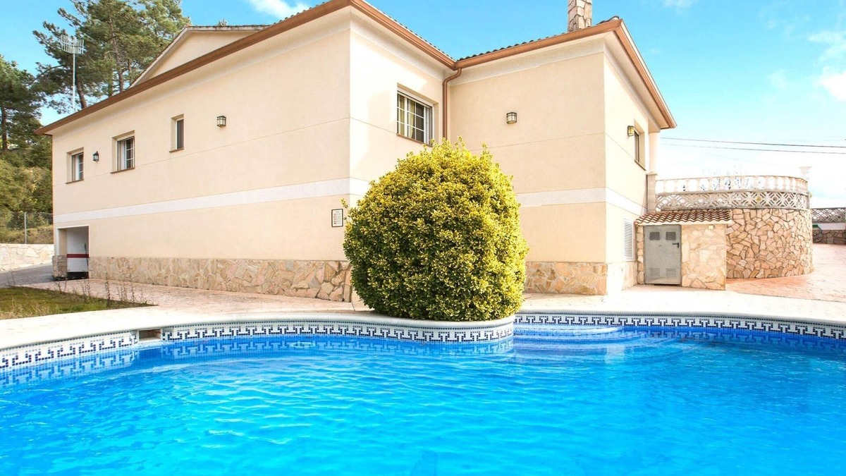 Vidreres Villa | Villa in Lloret de Mar with Private Pool