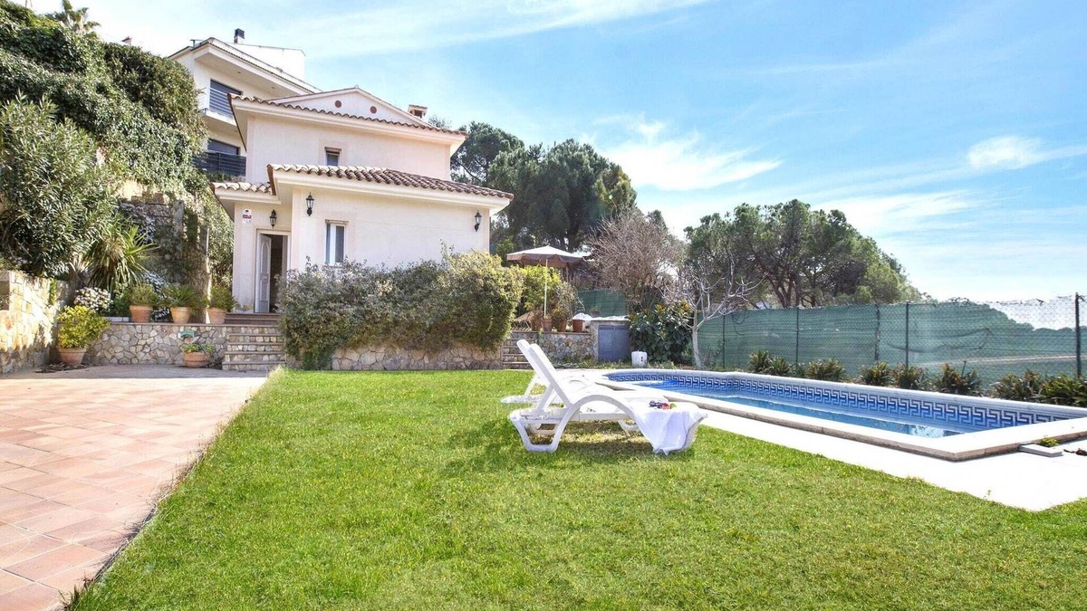 Vidreres Villa | Villa in Lloret de Mar with Private Pool