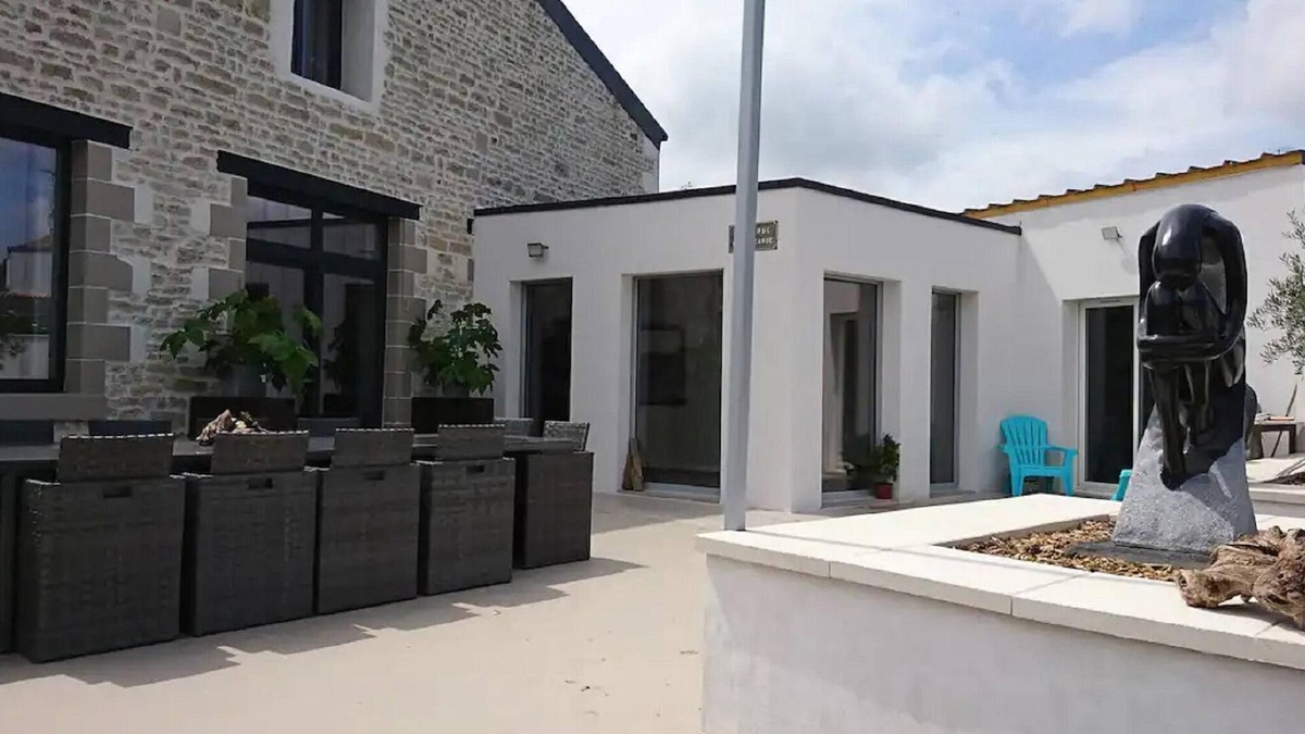 Nuaille d'Aunis Villa | Villa in Nuaillé-d'Aunis with Private Pool