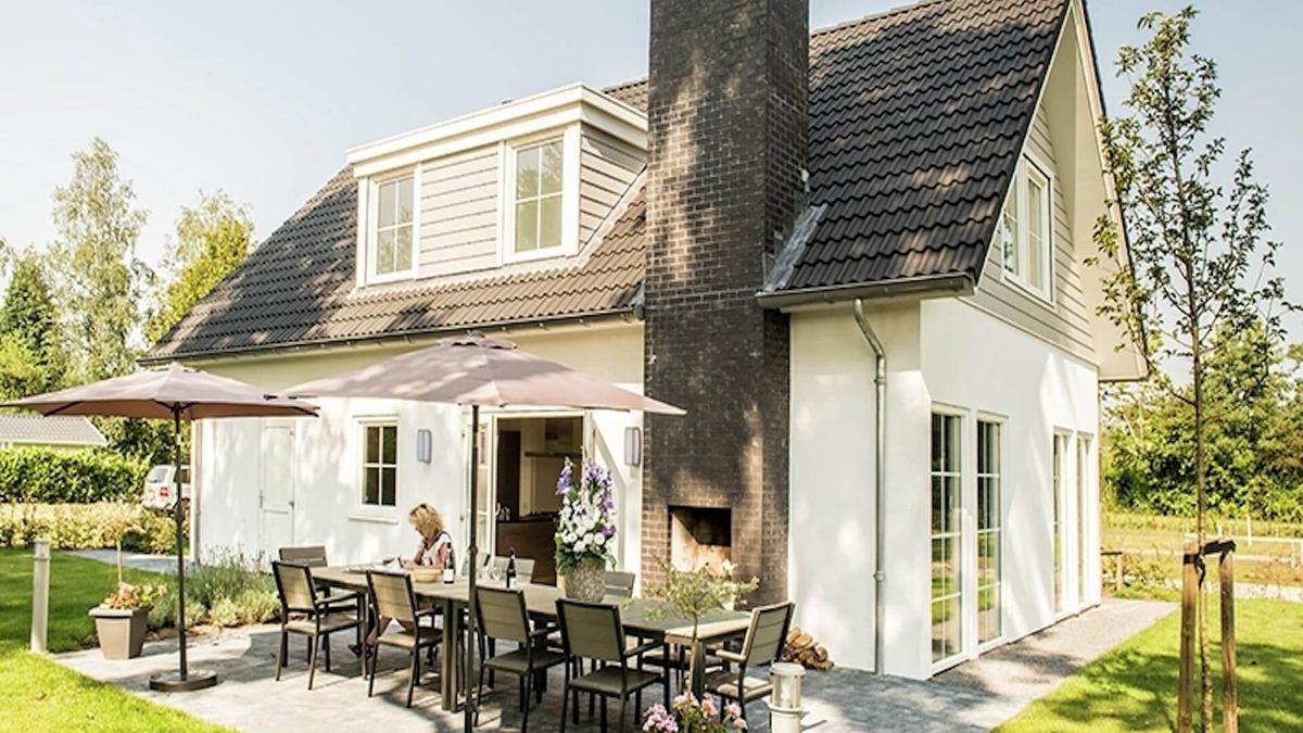 Baarle-Nassau House | Villa in Parc de Kievit with Garden & Fireplace
