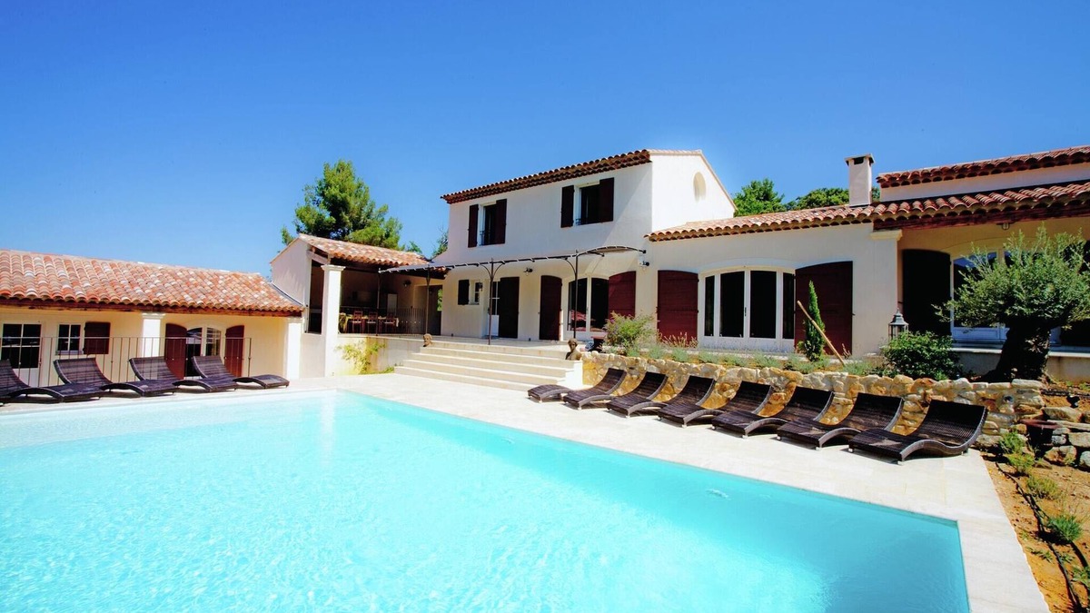 Martres-Tolosane Villa | Villa in Provence with Infinity Pool