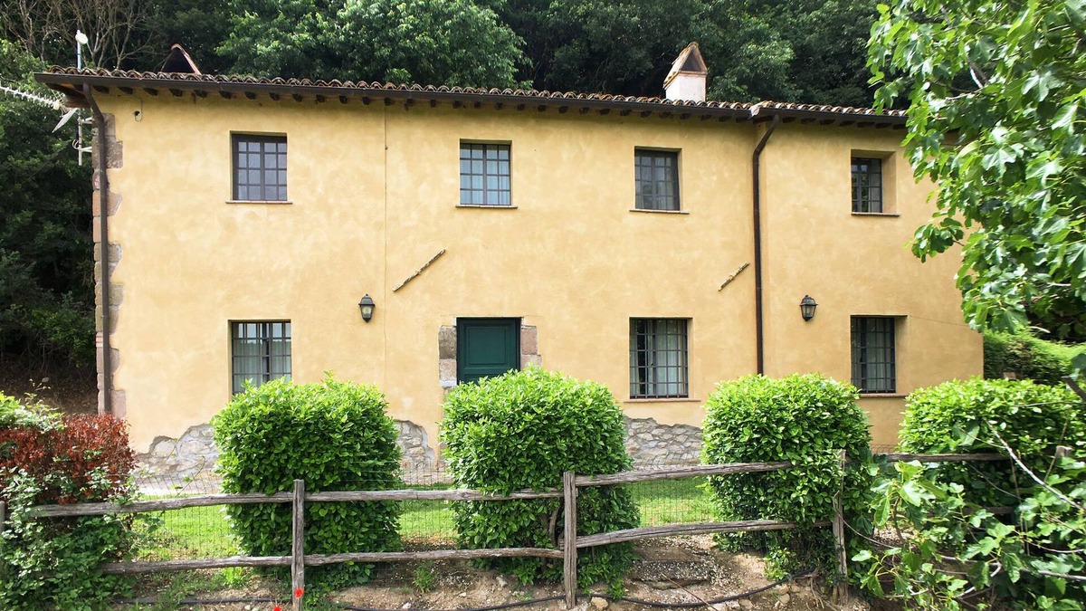 Castiglione in Teverina Villa | Villa in Rome with Pool & Stunning Views