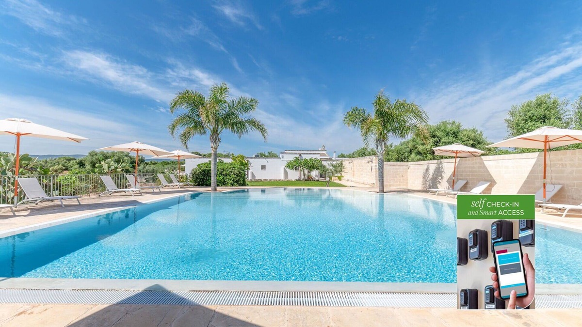 Rosa Marina Villa | Villa in Rosa Marina with 11 bedrooms sleeps 21