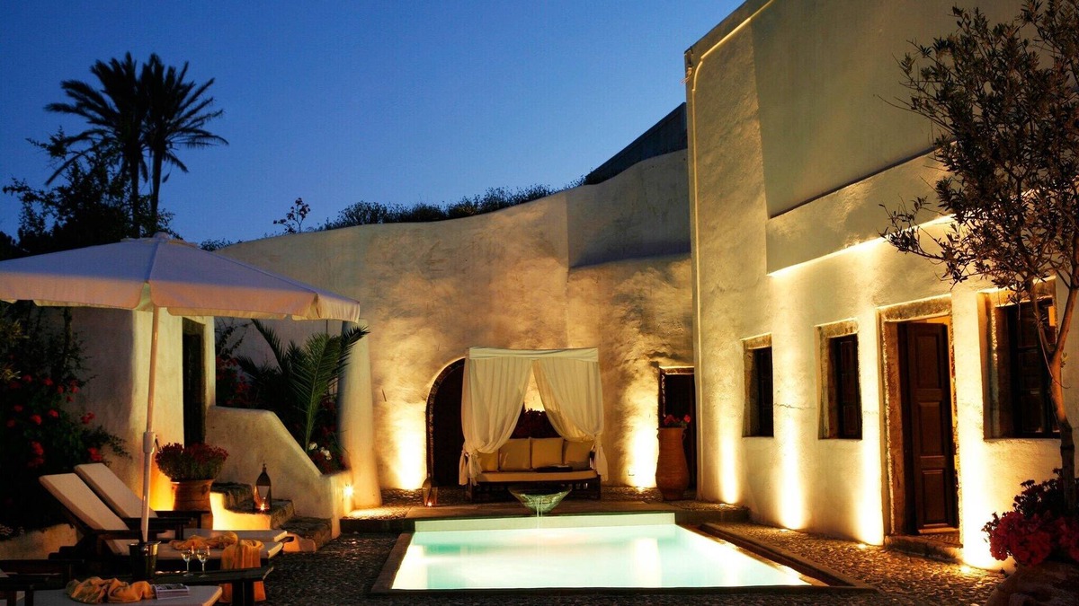 Megalochori Villa | Villa in Santorini with Stunning Outdoor Kitchen