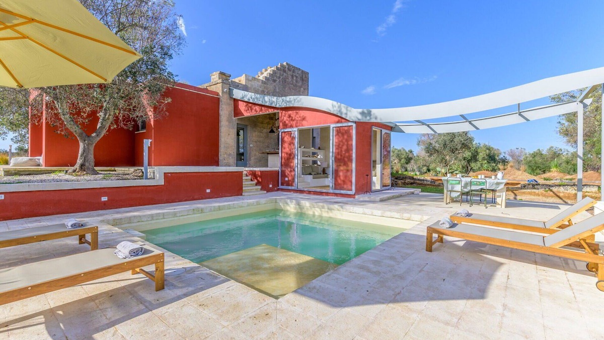 San Vito dei Normanni Villa | Villa in Serranova with 2 bedrooms sleeps 4