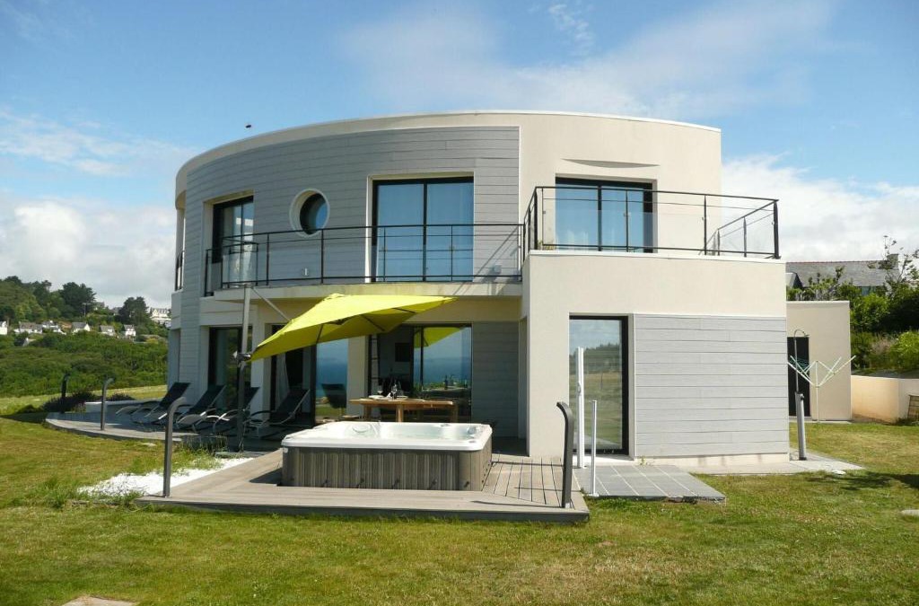 Telgruc-sur-Mer House | Villa in Telgruc-sur-Mer with Sea Views & Jacuzzi