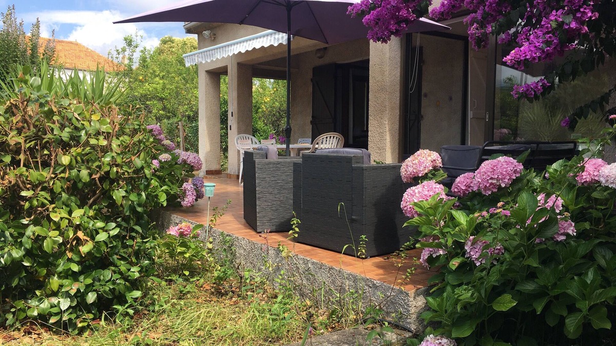 Folelli Villa | Villa in the center of the village with 1400m2 garden with trees