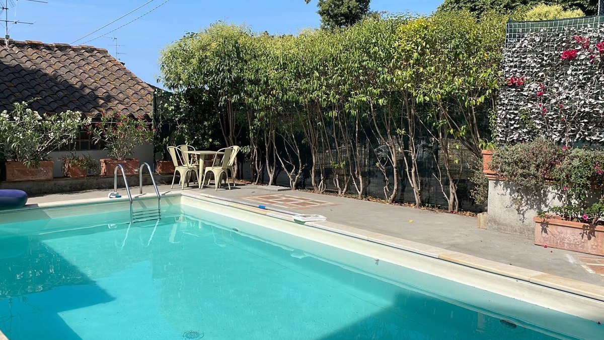 Corsanico Villa | Villa in the hills of Versilia, with swimming pool, garden and sea view terrace
