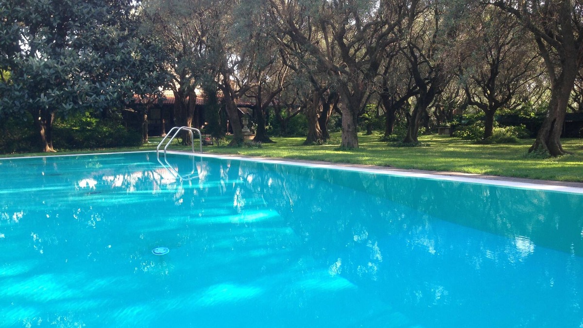 Querceta Apartment | VILLA IN TUSCANY BETWEEN SEA, MOUNTAINS, AND ART