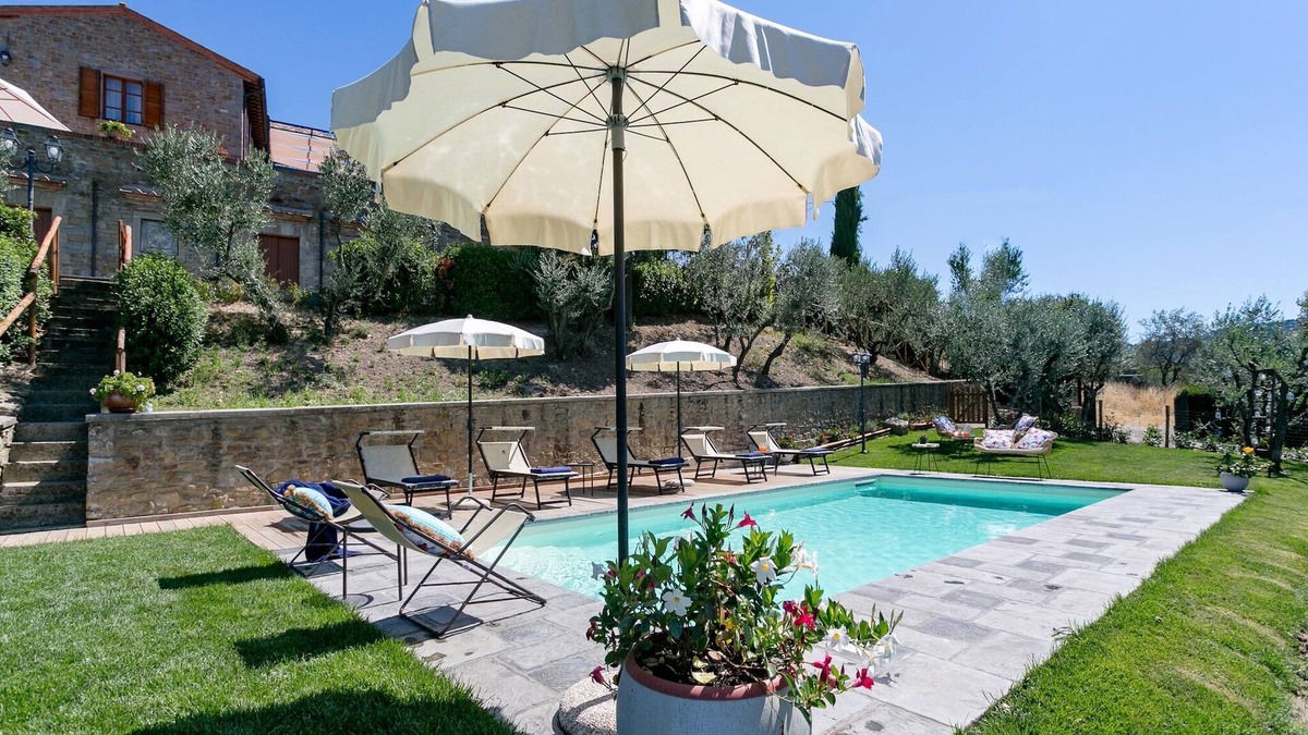 Cortona Villa | Villa in Umbria with Pool near Lake Trasimeno
