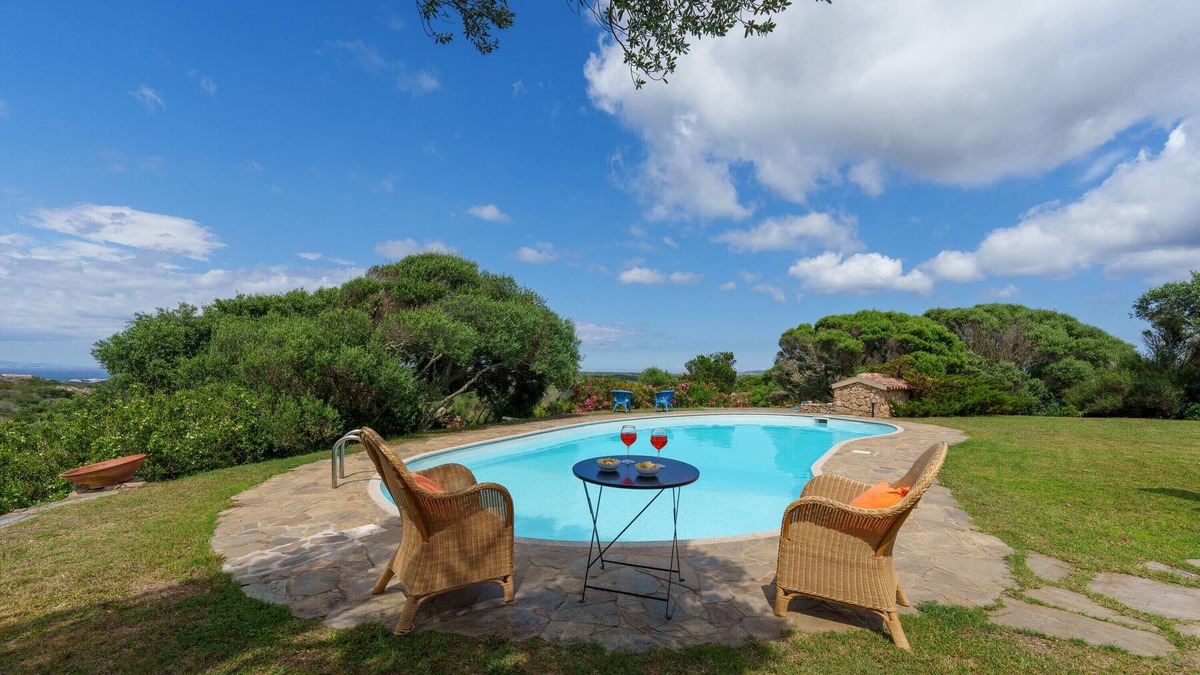 Ruoni Villa | Villa 'Indipendente Con Piscina' with Sea View, Private Pool and Wi-Fi