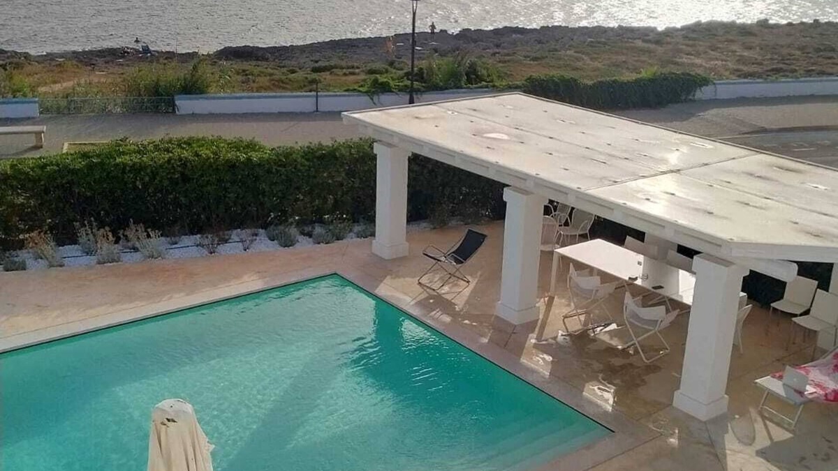 Torre Suda House | VILLA INTRAMARE - seafront - exclusive swimming pool