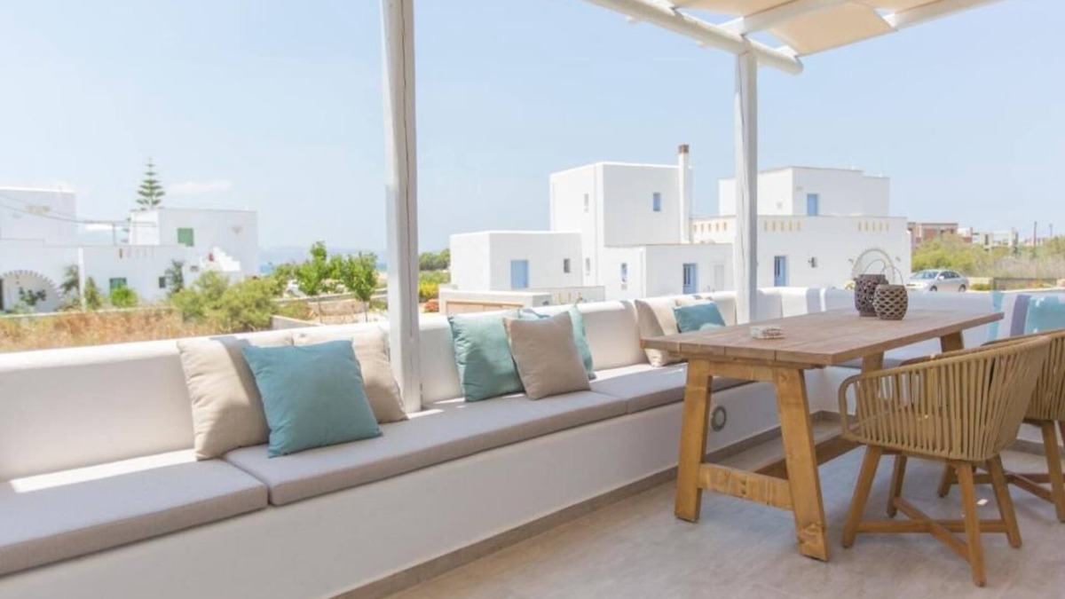 Plaka Villa | Villa Iris - Salinus Naxian Villas -Private Swimming Pool