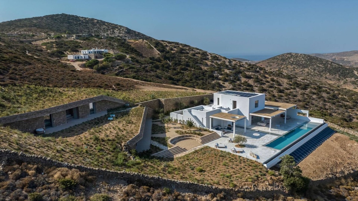 Antiparos Villa | Villa Ismelda - Six Bedroom Villa, Sleeps 14