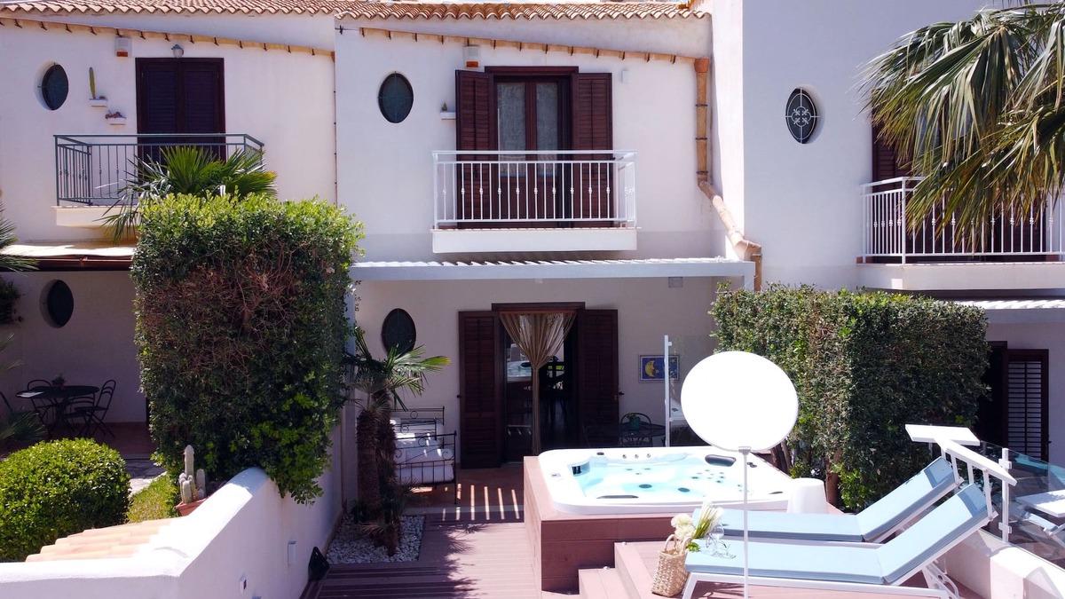 Macari Villa | Villa Anemos Luna San Vito Lo Capo with exclusive Jacuzzi