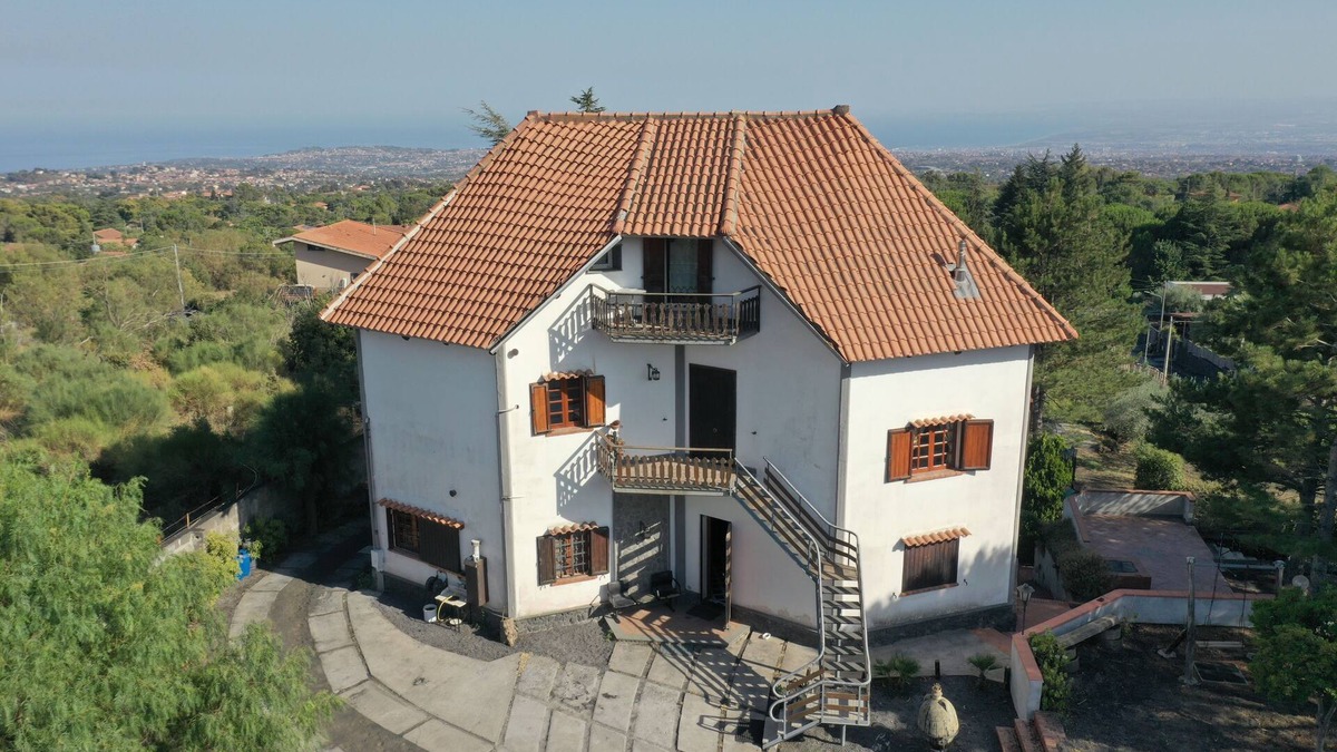 Nicolosi Villa | Villa joele