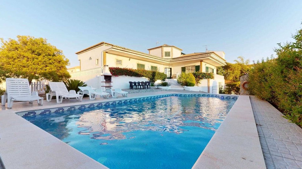 Castro Marim Villa | Villa Justina - 4 bedrooms near Praia Verde