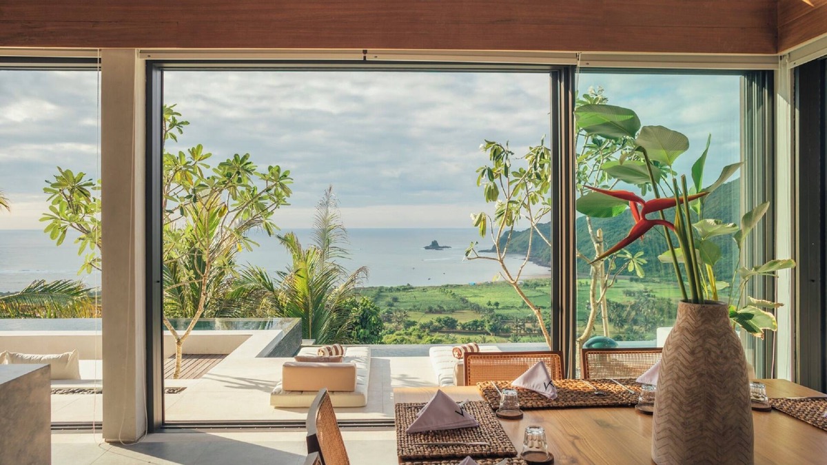 Praya Barat Villa | Villa Kami at Tampah Hills