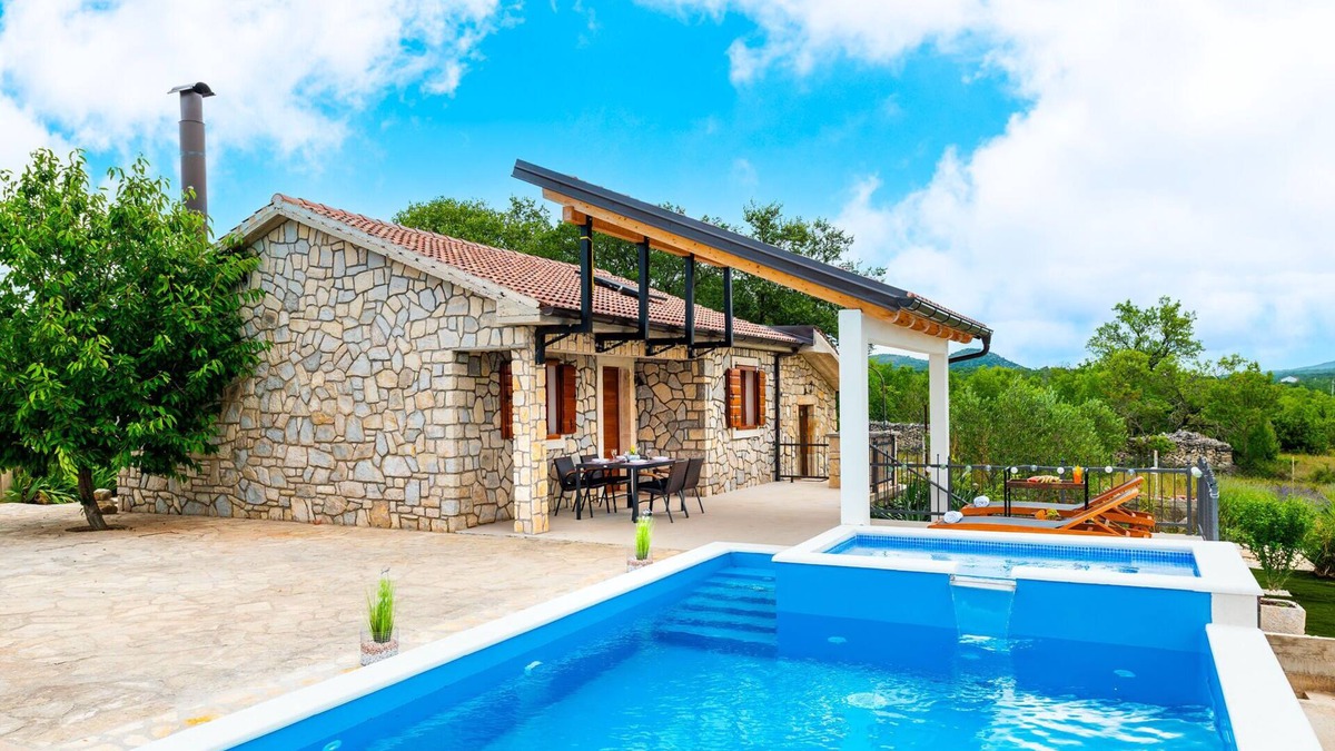 Gornje Danilo House | Villa Kiara (V9742-K1) - Unešić