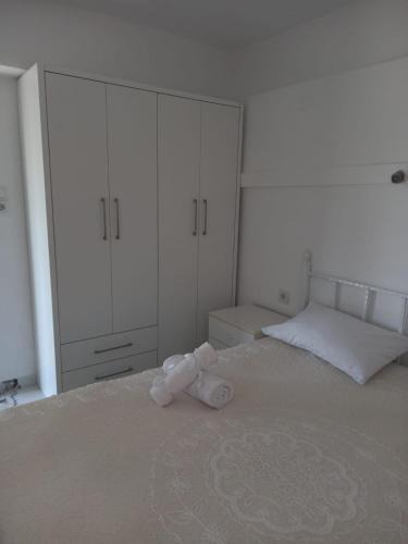 Piqeras Apartment | Villa Kostandin