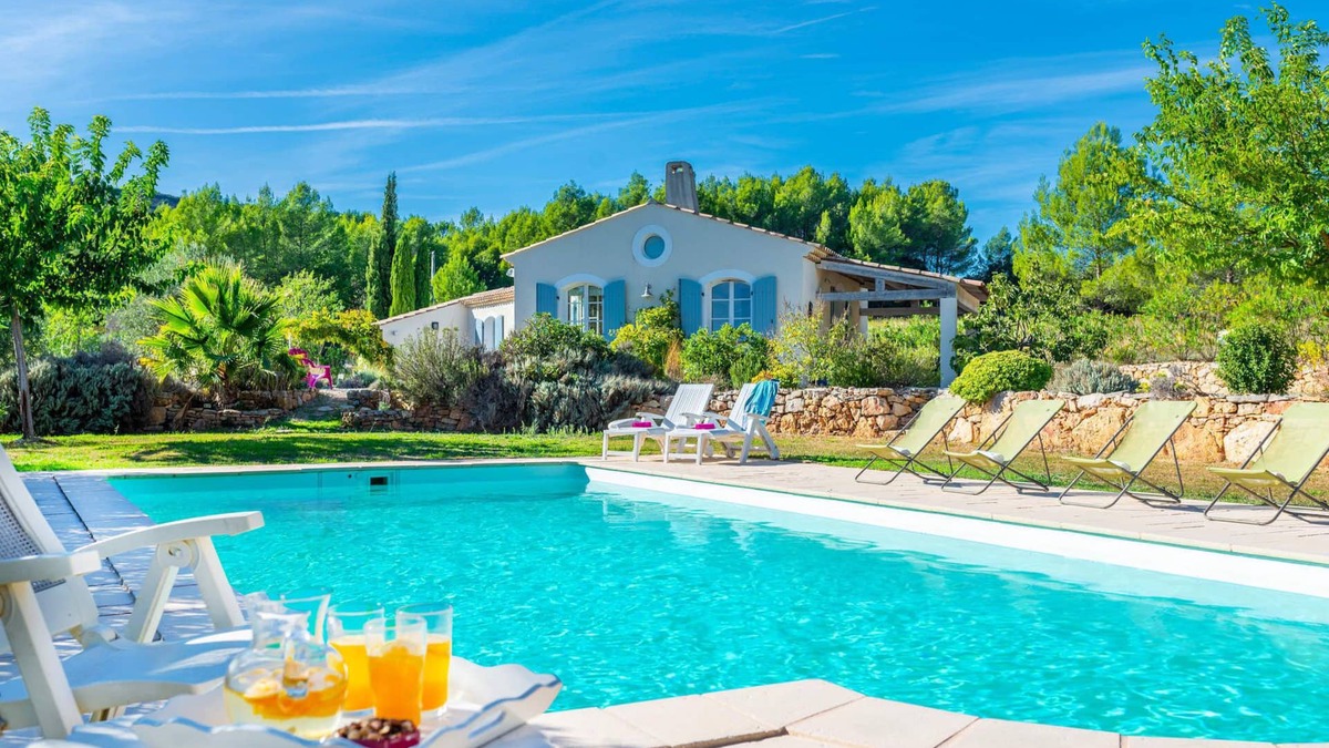 Le Cannet-des-Maures Villa | Villa La Pastorale by Villa Plus