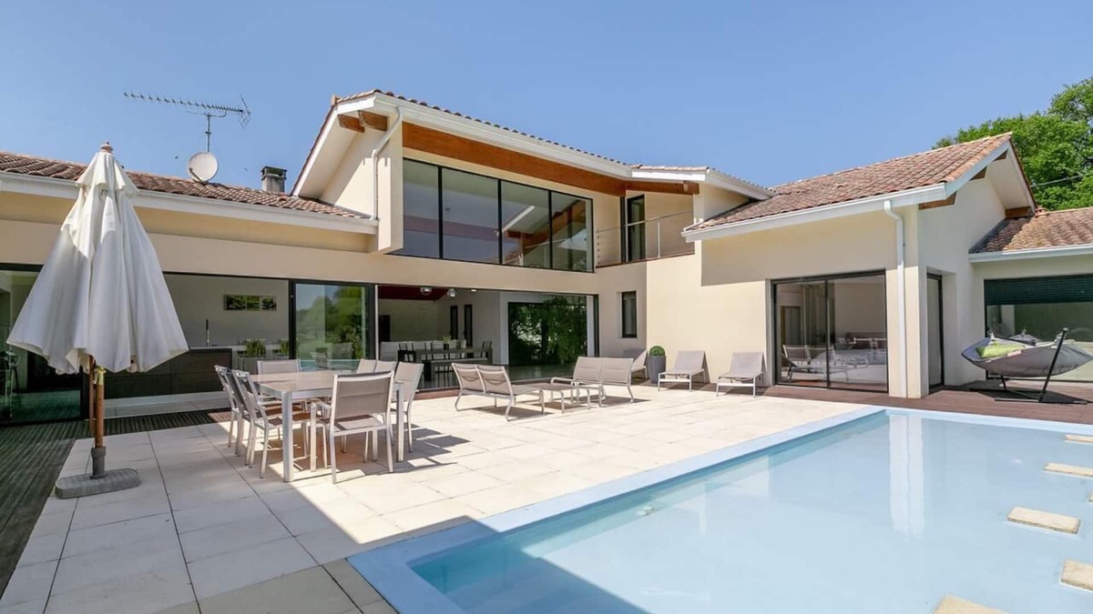Riviere-Saas-et-Gourby House | Villa Landifornia Confort Calme et Grands Espaces