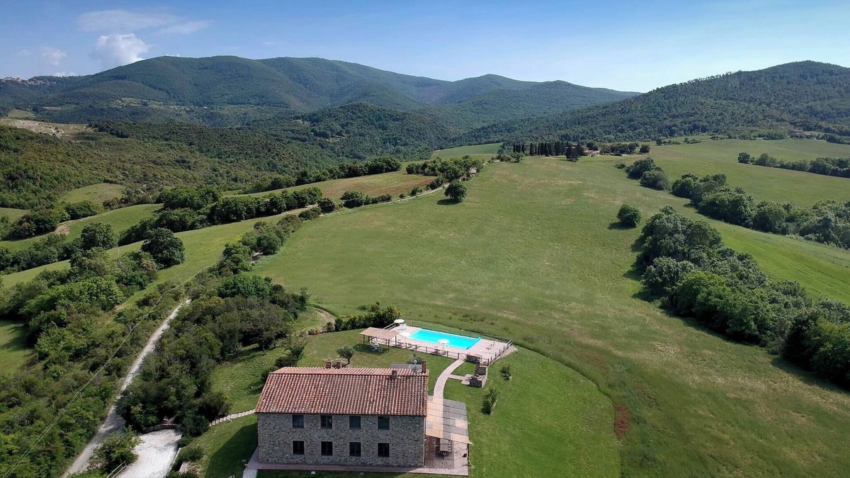 Bibbona Villa | Villa La Guardiana promoted by WeekHomes com