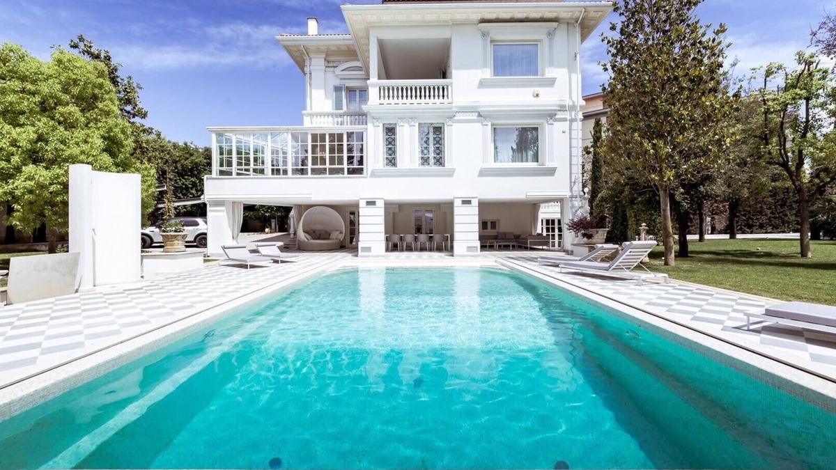 Empoli Villa | Villa La Perla Bianca 10, Emma Villas