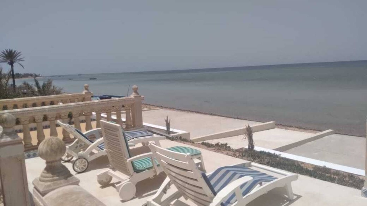 Sidi Fredj Villa | Villa la Perle de Kerkennah