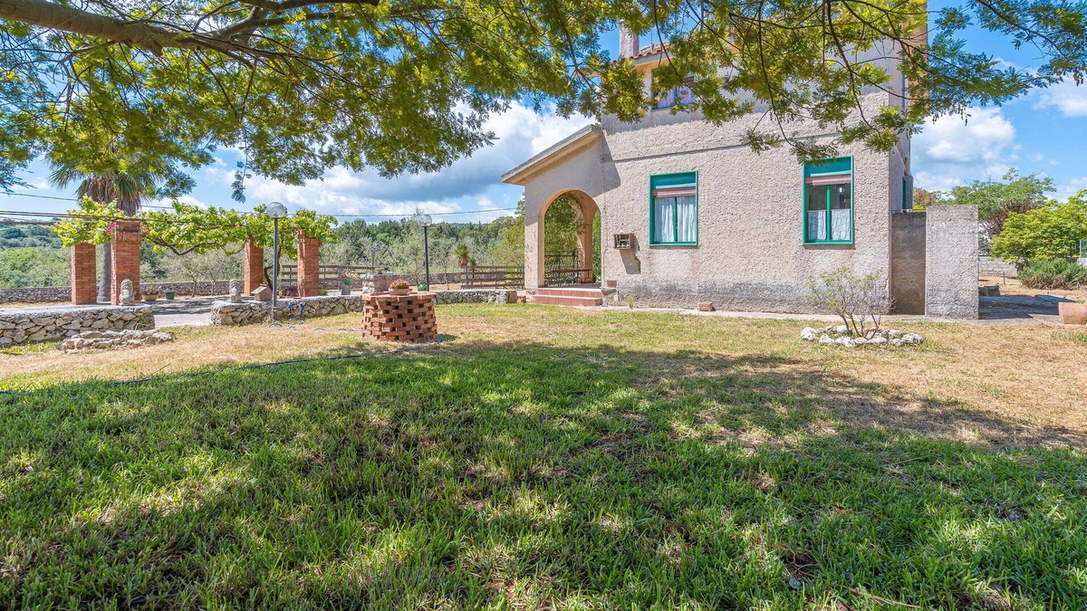 Noto Villa | Villa 'La Quiete Della Campagna' with Mountain View, Private Terrace and Private Garden
