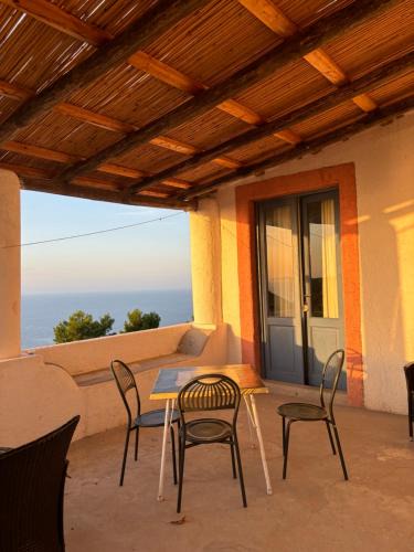 Filicudi Porto House | Villa La Rosa