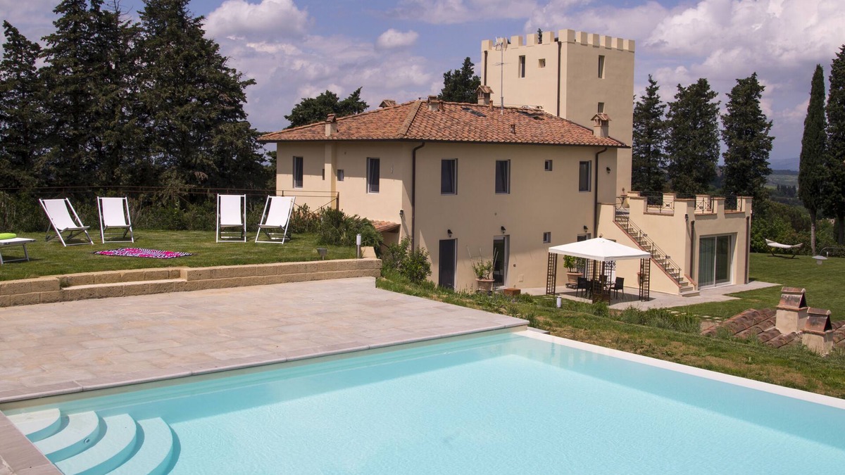 La Torre Apartment | Villa La Torre in Montespertoli. San Pancrazio apartment 2 bedrooms 4 beds lett