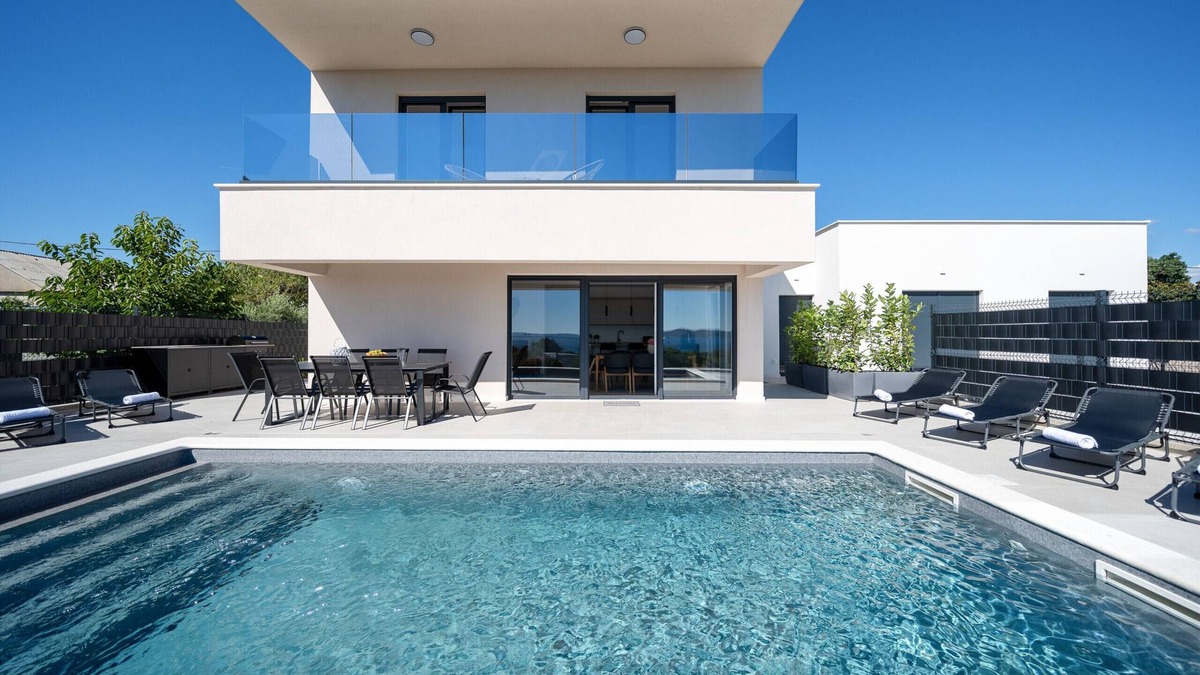 Kozino Villa | Villa La Vista e Bella