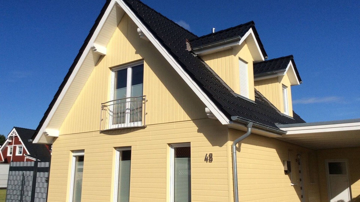 Haseluenne House | Villa Lakoste, luxury holiday home with sauna, fireplace, wellness bath and large garden