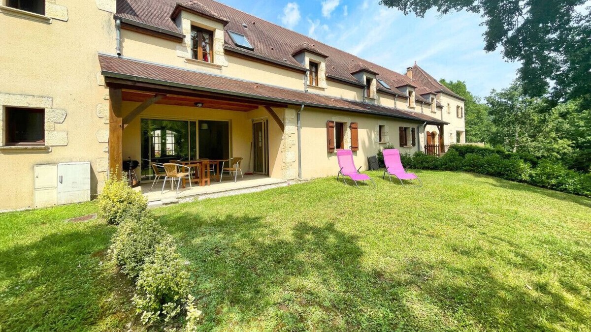 Brantome-en-Perigord Villa | Villa lavender. Close to the village of Brantome.