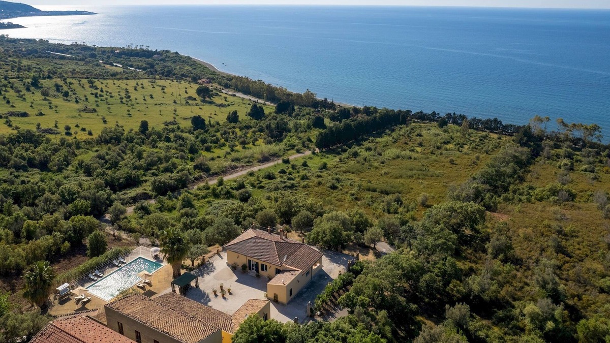 Caronia Villa | Villa Le Sorbe 12, Emma Villas